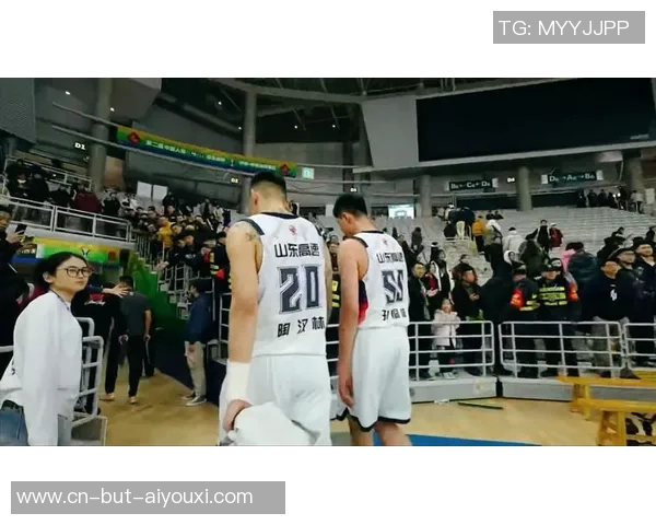 男篮首节溃败韩国!候补3将齐发挥,首发乌烟瘴气,真没攻坚!